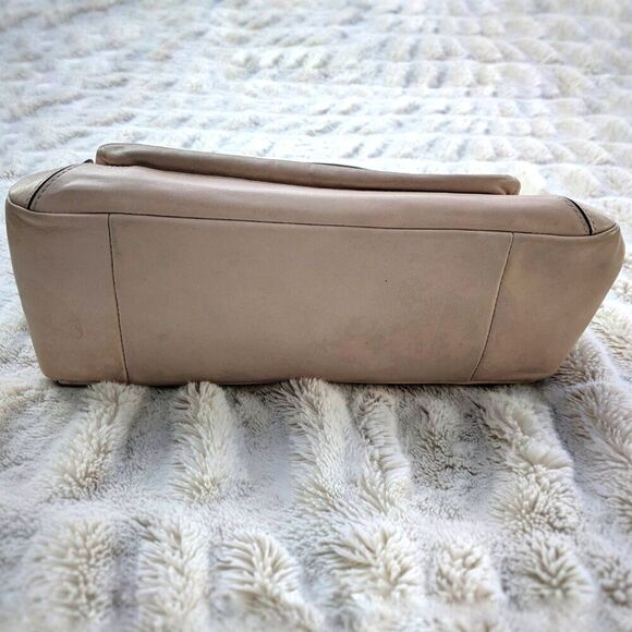 COACH "Kristin" Beige Snake Print Detail Clip Lock Detachable Strap Shoulder Bag - Picture 6 of 16